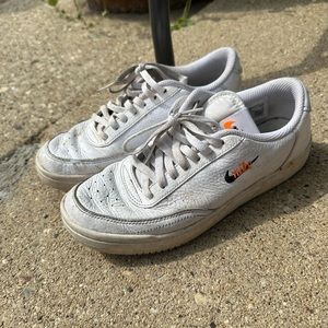 Nike Shoes, in good condition, worn but still have a lot of time left to them!!